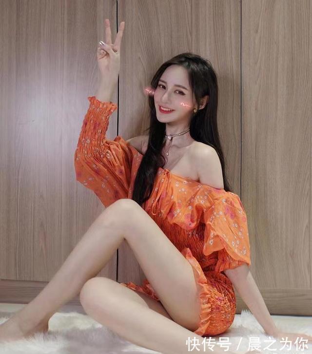 黄诗琪|继李元玲之后的“马甲线女神”,多次入选美女榜,这身材不相上下