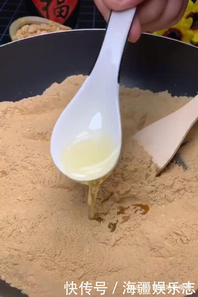 食之|即将消失的传统美食炒面粉,做法简单,食之方便,缅怀已逝的青春