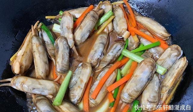 2月这海鲜最肥美,10块钱能买2斤,简单煮一煮,全家都爱吃