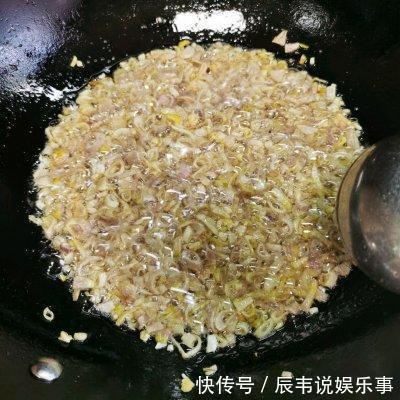 做法|葱油拌面(附红葱酥做法)超美味没吃过太可惜了