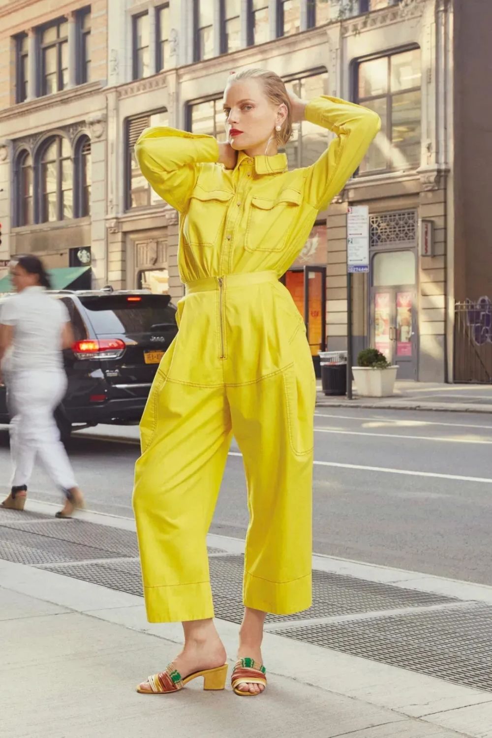 千禧辣妹是你！做一颗大胆时髦的荧光糖果|上游时尚| 糖果