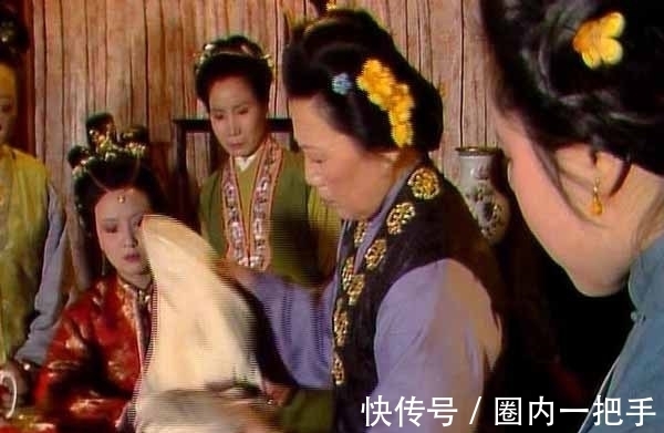 晴雯@对晴雯紫鹃入画都从宽处理,为何偏不放过司棋?背后的原因很复杂