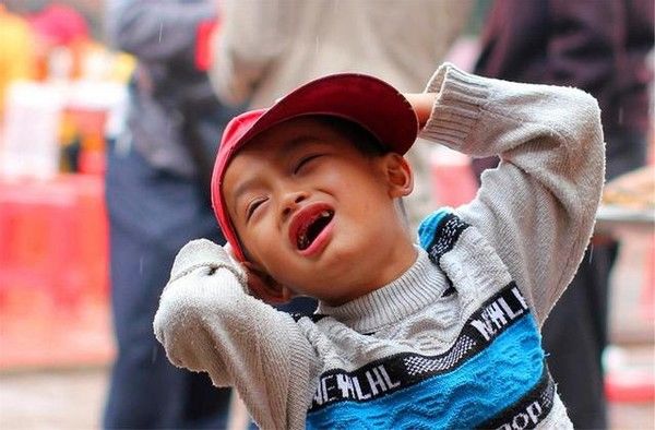 为人父母最大的失败，不是管不住孩子，而是教出“太懂事”的孩子