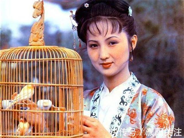 王熙凤!红楼梦平儿和薛宝钗的一次“交锋”,薛宝钗的虚伪面目暴露无遗