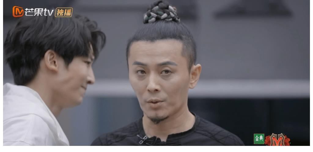 披荆斩棘|《披荆斩棘》淘汰见人品！敖犬旁观太冷漠，麦亨利偷笑被镜头捕捉