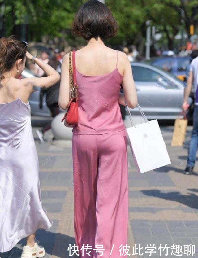 女人30+又如何?搭配粉色系衣服,清爽减龄,穿出少女感