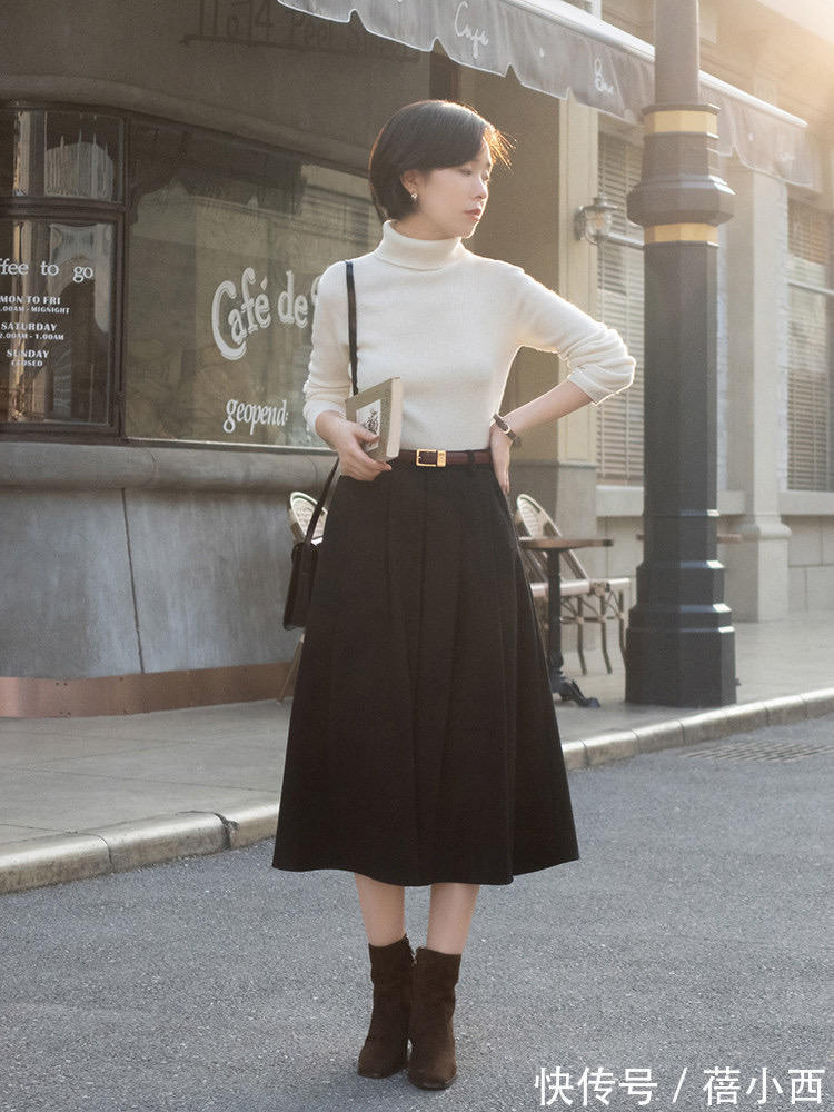 高领衫 冬天毛衣穿搭要做减法,搭配半身裙+外套就OK,超适合普通人照搬