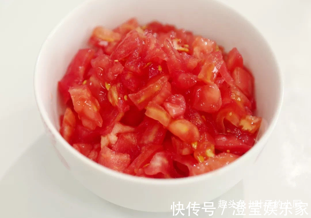 西红柿|豆腐吃了几十年,才知道和“他”是绝配,成本不足5元,比肉还香