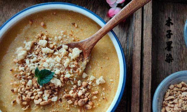 早餐吃它不用早起，这种粗粮面炒一炒存起来，每天冲1碗，香又暖