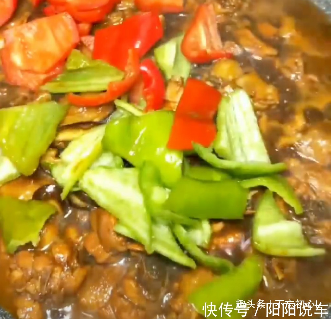 留香|巨简单的黄焖鸡做法,好吃到汤汁不剩,搭配米饭,更是唇齿留香