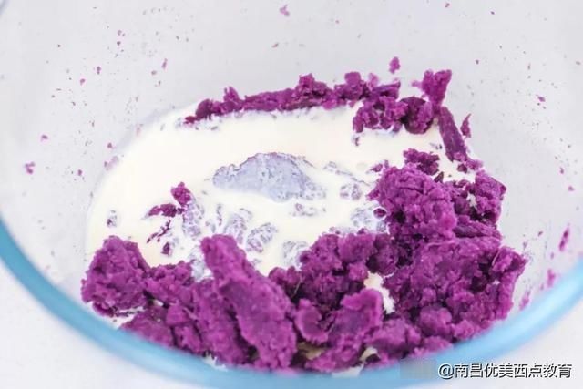 这一口外面卖18块!不如我教你们在家做,猜猜这是什么口味