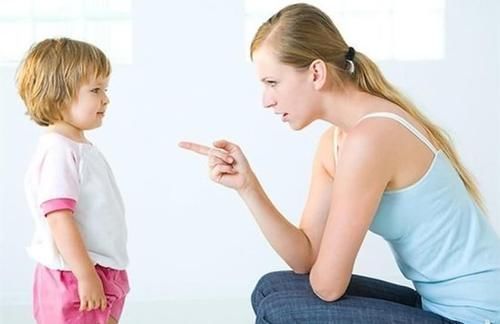 孩子|孩子缺少安全感,会有这几种表现,不重视小心性格出现缺陷