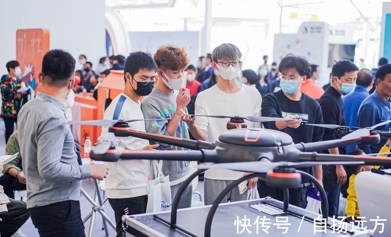 奇趣|别眨眼!科大讯飞全球1024开发者节带你领略 黑科技智能未来