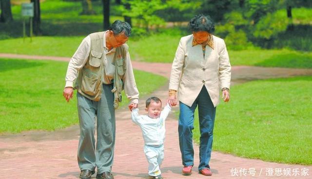 真怀|到底要不要老人帮忙带孩子专家说，做到这一点，不用再纠结