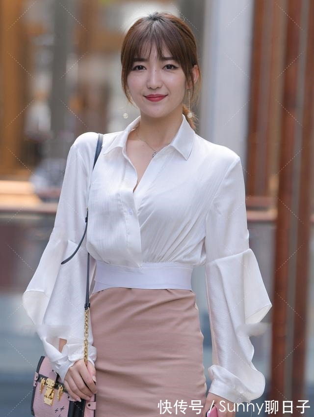 搭配","m":"f623c37843d08b8e3c6d1a664fee97209436b39a","nlabel":"stat_2504894147:zm.news.so.com:5aSx5qKm5bCR5aWz,pageType_zmt:purephv,glevel_2","ntag":"tfashion;sfashion_时尚;kfashion_1:搭配;kfashion_1:白丝;cfashion_P:时尚:玫