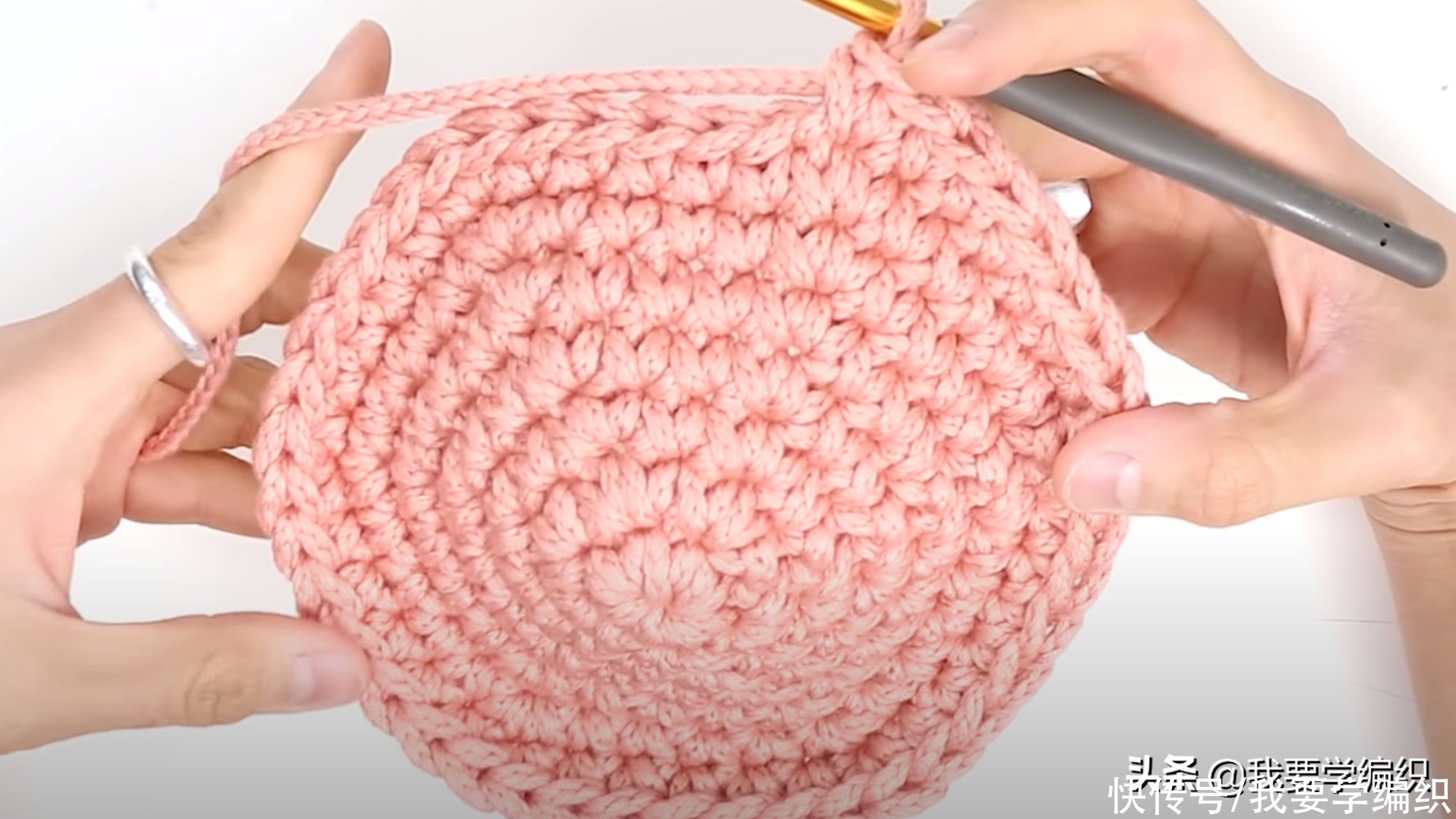 自己钩一款可爱又别致的手提包，刺猬包编织教程，新手入门级包包