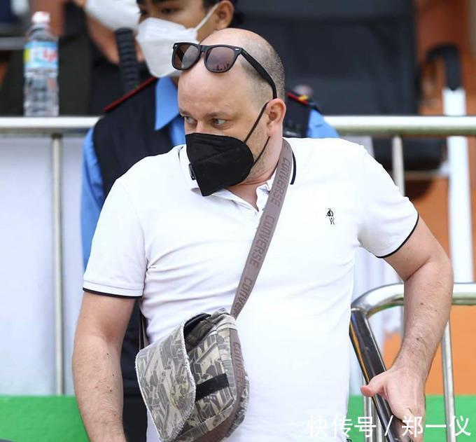 柬埔寨|惨败后果来了!国足被欧洲足球专家贬低:水平跟柬埔寨队不相上下
