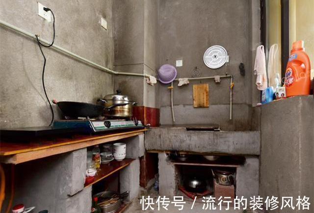 毛坯|没钱装修入住毛坯房,砖垒茶几水泥砌书桌,还有谁住得比我惨?