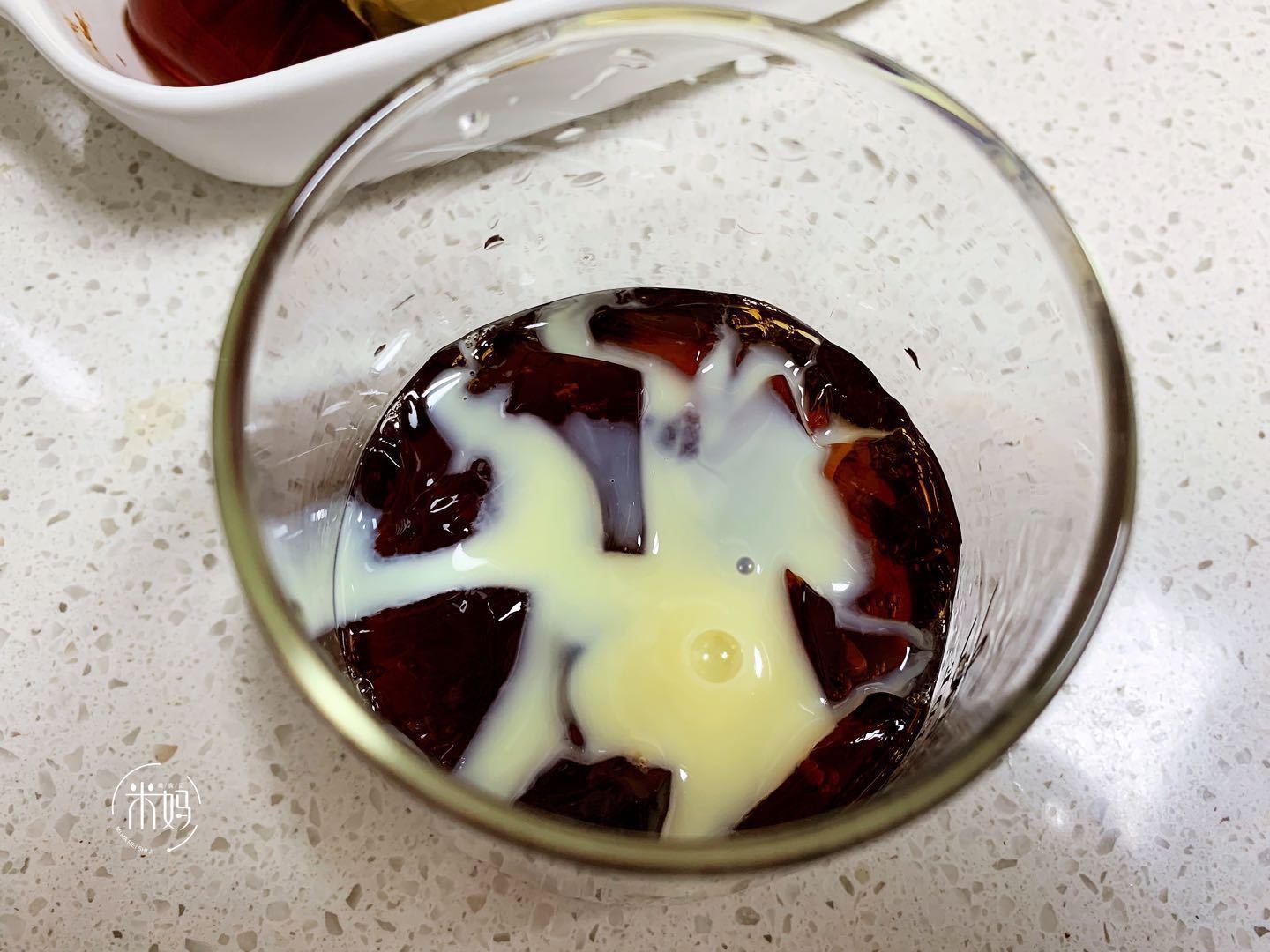 夏天最爱的饮品，店里买一杯要20块，自己做，成本8块钱全家喝饱