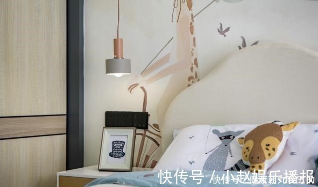 过道|常见的装修风格看腻了,来看下现代风+轻奢的搭配吧,太有感觉了!