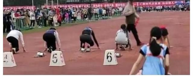 “運(yùn)動(dòng)媛”？穿黑絲賽跑奪冠反被群嘲，校友出面說明事情原因