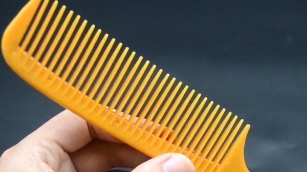 不管有多少存款，家里3种梳子抓紧扔掉，尤其第2种，好多人还在用