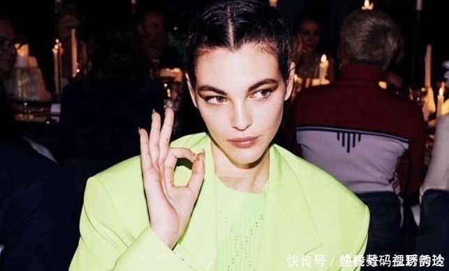 老佛爷独宠的“香奈儿女孩”,穿过10万美金高定,如今穿着一千元婚纱嫁了