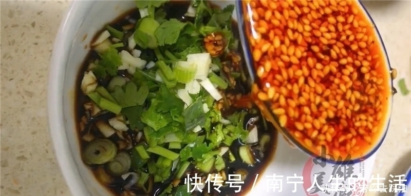 土豆吃了几十年,第一次见此做法,不炒不炖不凉拌,孩子吃不够