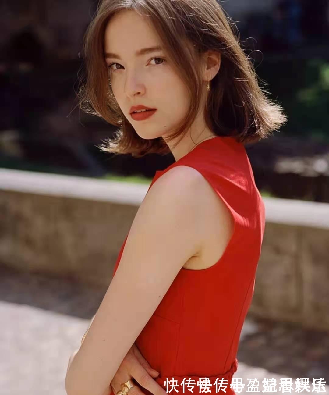 发型|你适合“披头发”还是“扎头发”,主要取决于这三个部位