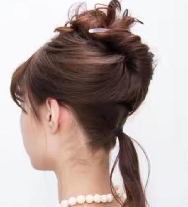 盘头发简单好看的步骤图解，优雅大气，女人味十足