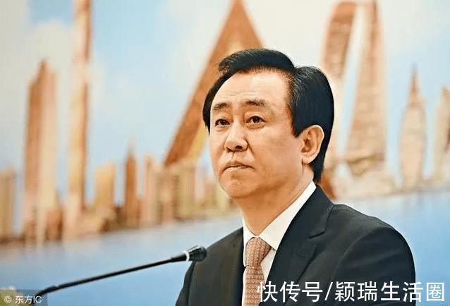 中国房地产|李嘉诚撤离大陆是方向性错误，房地产市场仍有十年二十年的黄金期