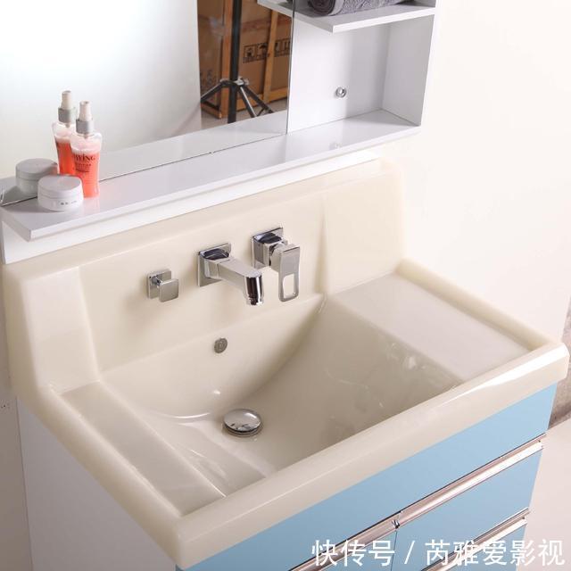 小熊|卫生间再大,也不要装洗手台!瞧瞧人家这样布置,高级美观又实用