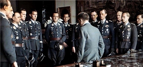 全球|希特勒的裁缝:帅气的德军军服背后,是一家全球知名的奢侈品公司