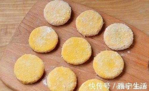 南瓜|做南瓜饼只加糯米粉教你一招，多加这两样，软糯香甜超好吃