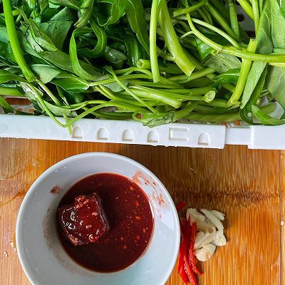 椒丝腐乳|椒丝腐乳空心菜