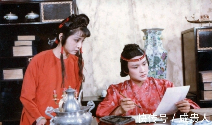 袭人!红楼梦:薄命司里晴雯为什么排在袭人之前?