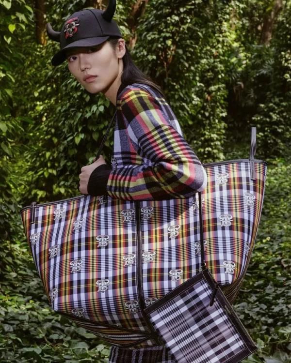 草帽“出圈”售价近万元！还有这些“中国风”在引领世界潮流