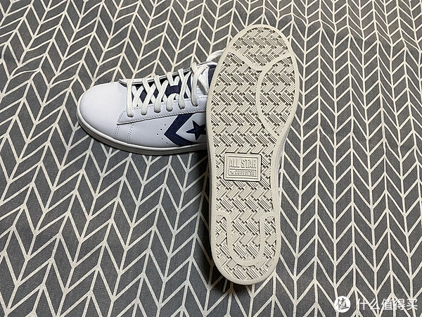 converse|胖胖买的鞋 篇一百三十四：又一双复古小白鞋converse pro leather