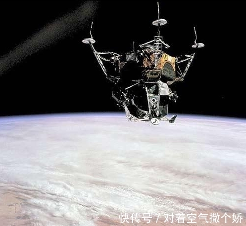 揭秘人类首次登月时六个最为惊险的历程,走错一步历史都将被改写