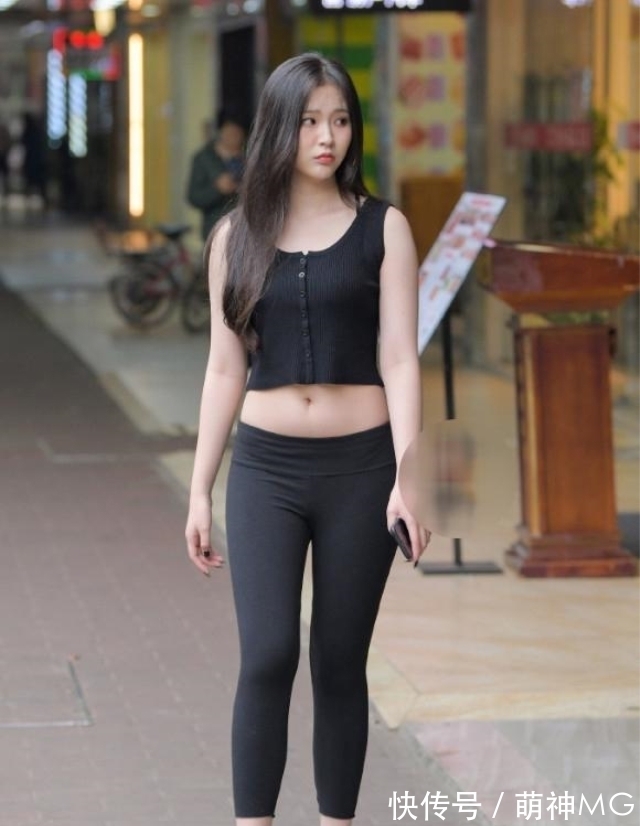 布料 打底裤舒适不失个性,穿出甜美俏丽的风格