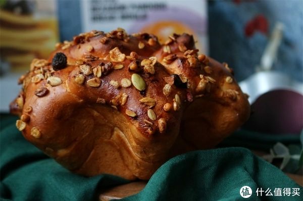 圣诞节快到了，分享一款手撕面包，果香浓郁撕着吃太香了