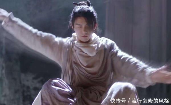 难怪都说张无忌是“渣男”,见到黄衫女走后,他的心情暴露了本性