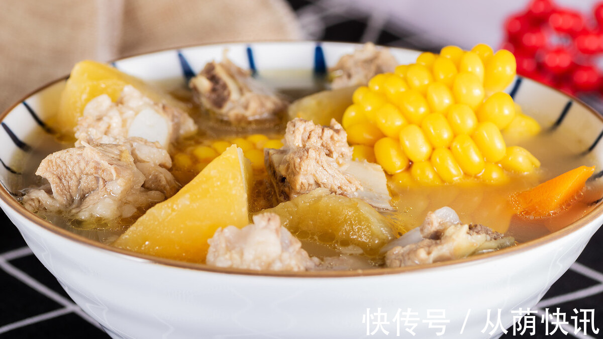 焯水|排骨直接焯水，难怪又柴又腥，焯水前加一步，排骨美味又好吃