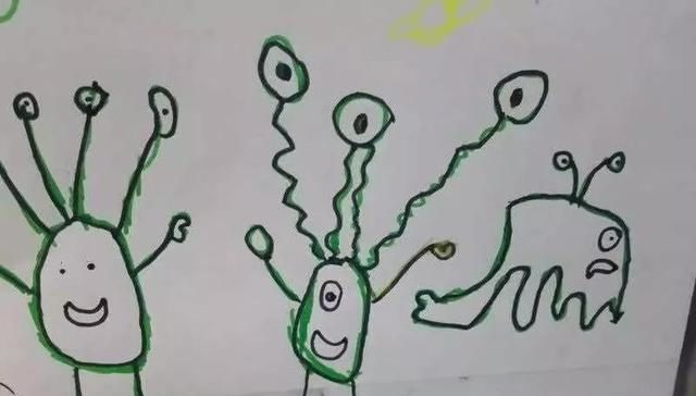 编织成|妈妈会魔法,钩针就是她的魔法棒,把孩子的画编织成了实物