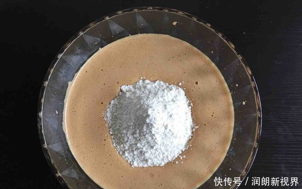 面粉|家里有面粉和大枣,就能做枣糕,比蛋糕简单香甜,新手一做就成功