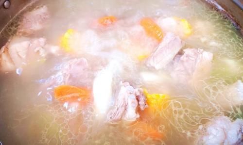 润肺去燥|秋季,有钱没钱常喝这汤,鲜美营养,润肺去燥,应季而食安稳度秋