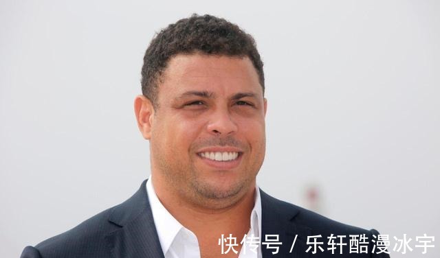 传奇|太浪了巴西传奇罗纳尔多确诊新冠阳性,刚与小15岁女友欢度新年