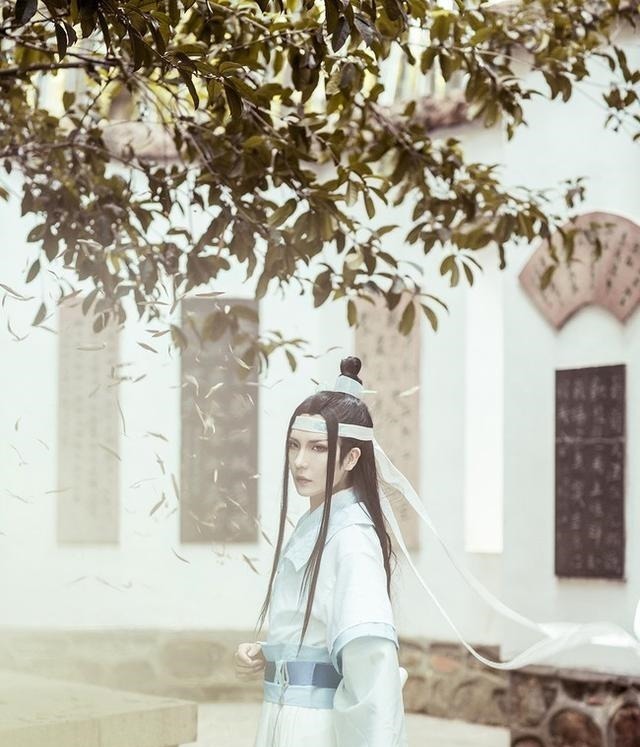 不接地气儿|精致Cos宛如手办,你我确认过眼神,这位雅正少年郎正是蓝忘机!
