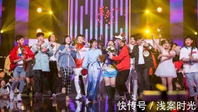 嗨唱转起来|音乐综艺迫切想出圈，让草根上台挑战权威，事实证明“很打脸”