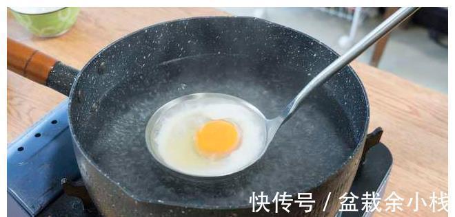 做法|原来水煮荷包蛋这么简单,分享5种做法,做出来又圆又嫩还不散花